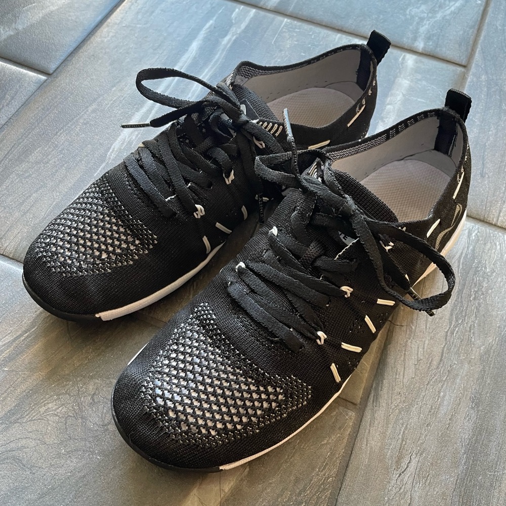 Nfinity - Flyte Night Cheer Stunt Shoe Sneaker